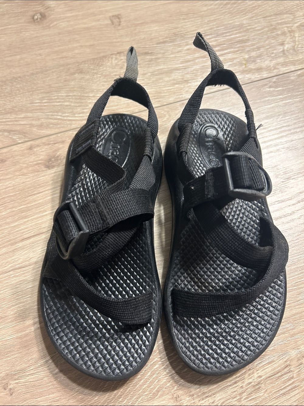 Chaco Big Kid's Z/1 EcoTread™ Sandal, Sz. 1, Like New, Color Black.